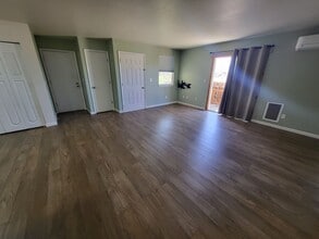 201 Nightingale Dr in Dayton, NV - Building Photo - Building Photo