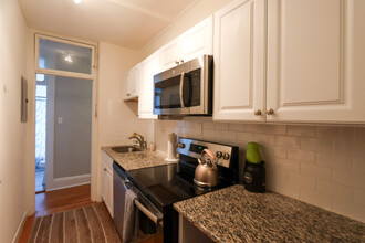 31 Orkney Rd, Unit #46 in Boston, MA - Foto de edificio - Building Photo