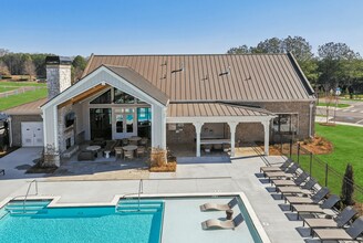 Riverstone Retreat in Canton, GA - Building Photo - Building Photo