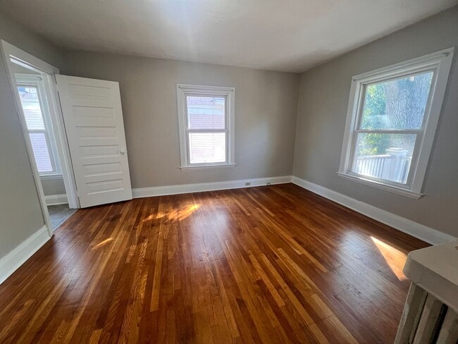 641 Parkwood St NE in Grand Rapids, MI - Building Photo - Building Photo