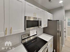 123 W Harrison Ave in Gastonia, NC - Building Photo - Building Photo