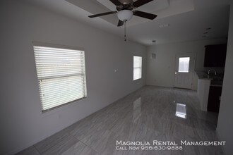 1719 West Garrison Drive-Unit -2 in Pharr, TX - Building Photo - Building Photo