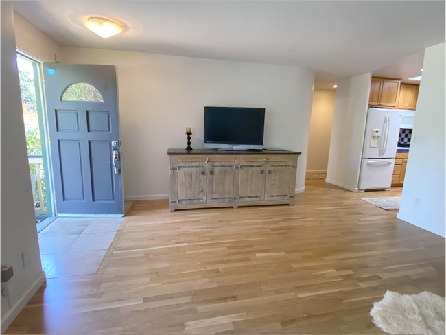 property at 9 Scenic Ave