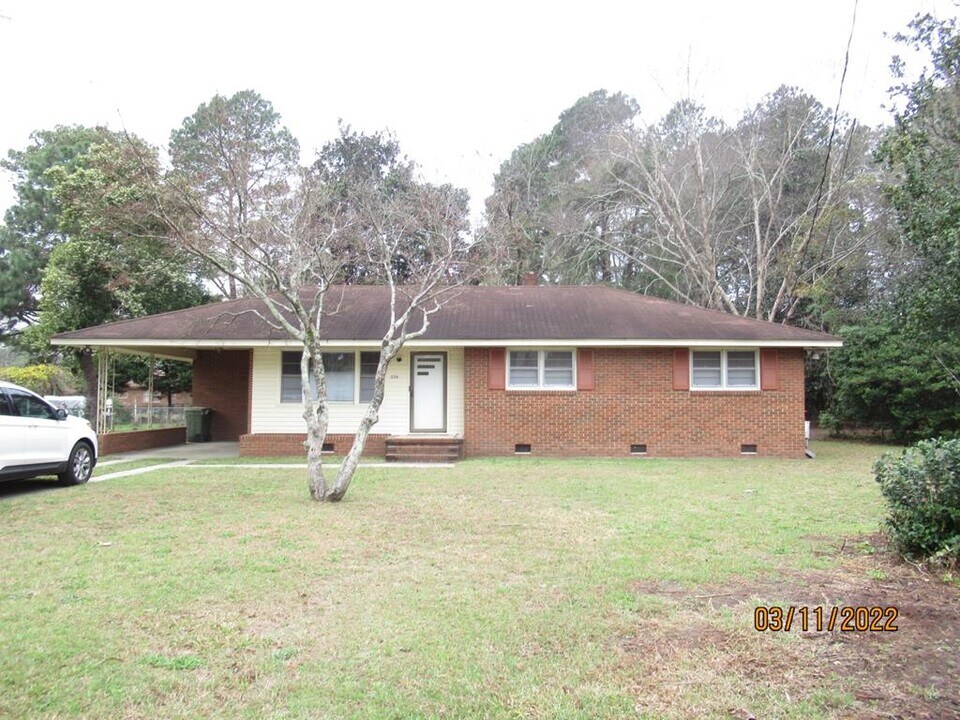 534 Benton Ct in Sumter, SC - Building Photo