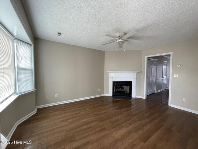 property at 3826 Sterling Pointe Dr