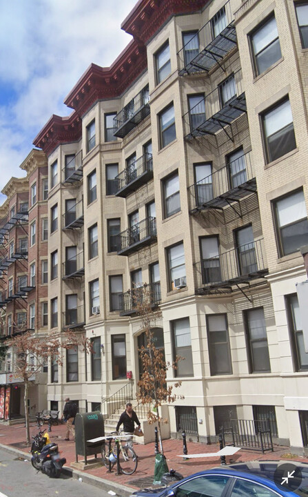 296 Huntington Ave, Unit G1 in Boston, MA - Building Photo