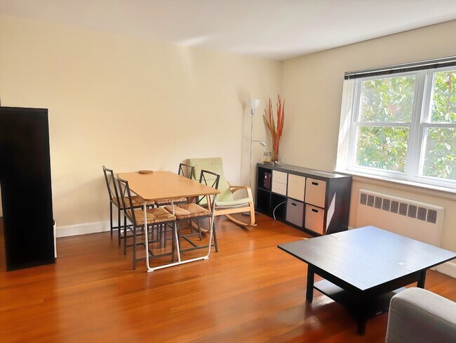 property at 19 Alton Ct