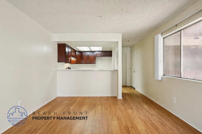 1602 N Ross St in Santa Ana, CA - Foto de edificio - Building Photo