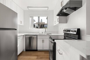 Terre at S Lincoln in El Cajon, CA - Building Photo