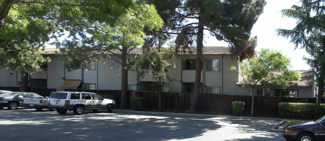 Willow Park in Concord, CA - Building Photo - Building Photo