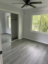 1313 Oakland Rd NE in Cedar Rapids, IA - Building Photo - Building Photo