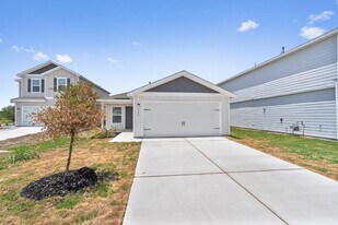 966 Shady Brk in New Braunfels, TX - Building Photo