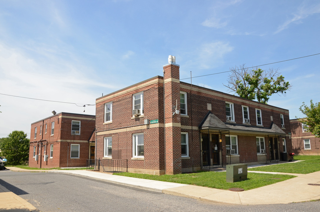 Hill Creek Apartments in Philadelphia, PA - Building Photo