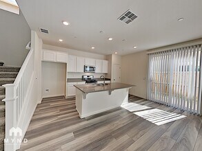 8176 Kramer Rnch Ln in Elk Grove, CA - Building Photo - Building Photo