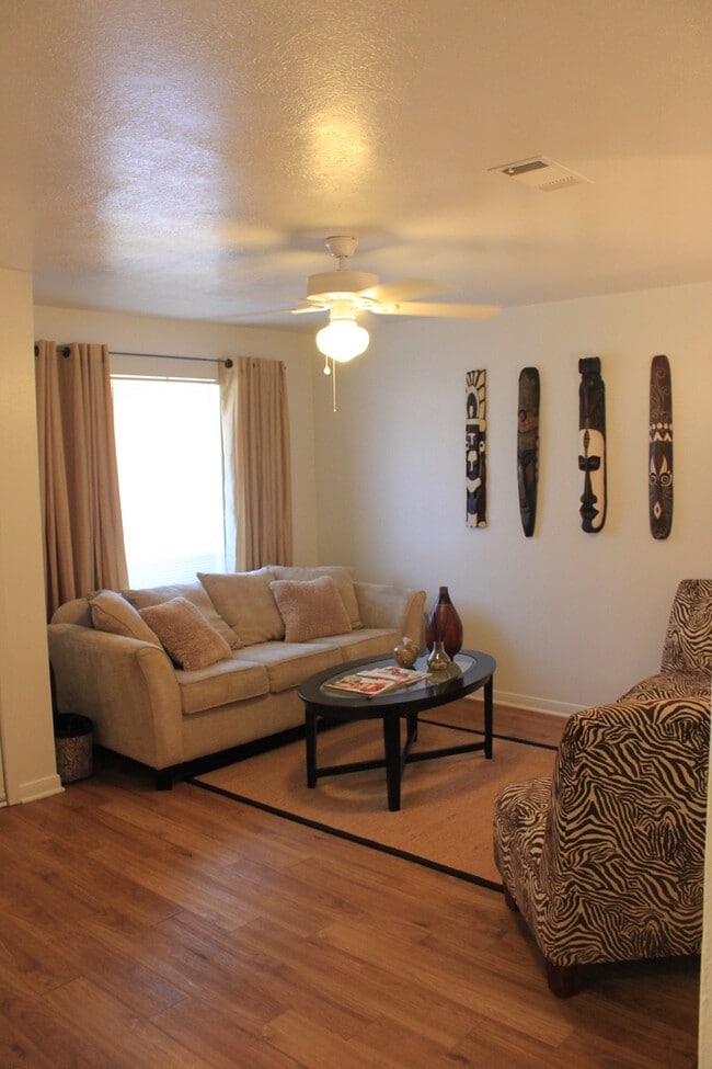 3604 Comanche St in Bryan, TX - Building Photo - Building Photo