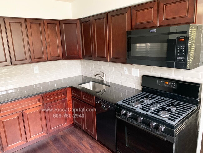 46U Michael Rd in Hammonton, NJ - Building Photo - Building Photo