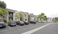 Summer Brook - Summerbrook Apartamentos in San Diego, California