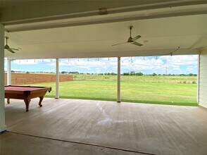 2897 Settler's Way Dr in Sealy, TX - Building Photo - Building Photo