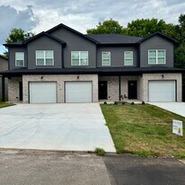 205 Cherry Way in Bowling Green, KY - Building Photo