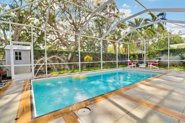 387 Kelsey Park Dr in Palm Beach Gardens, FL - Building Photo - Building Photo