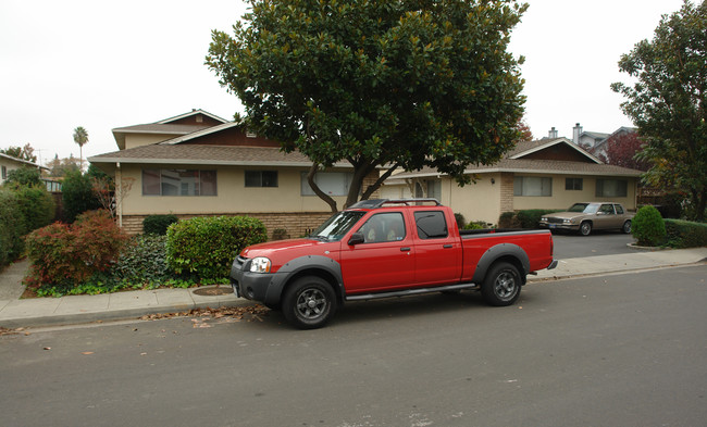 1021 Bonita Ave in Mountain View, CA - Building Photo - Building Photo