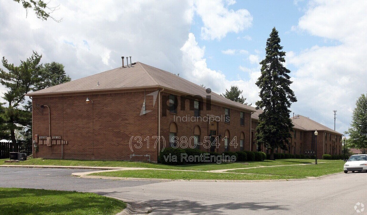 3039 E 47th St in Indianapolis, IN - Building Photo