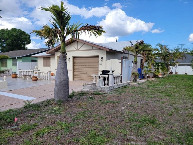 1028 Lillian St in Venice, FL - Building Photo - Building Photo