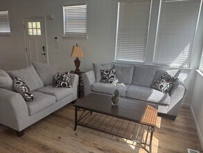 Room in Duplex on S Alston Ave in Durham, NC - Building Photo - Building Photo
