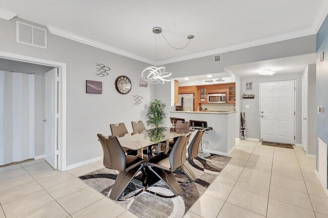 975 NW Flagler Ave in Stuart, FL - Foto de edificio - Building Photo