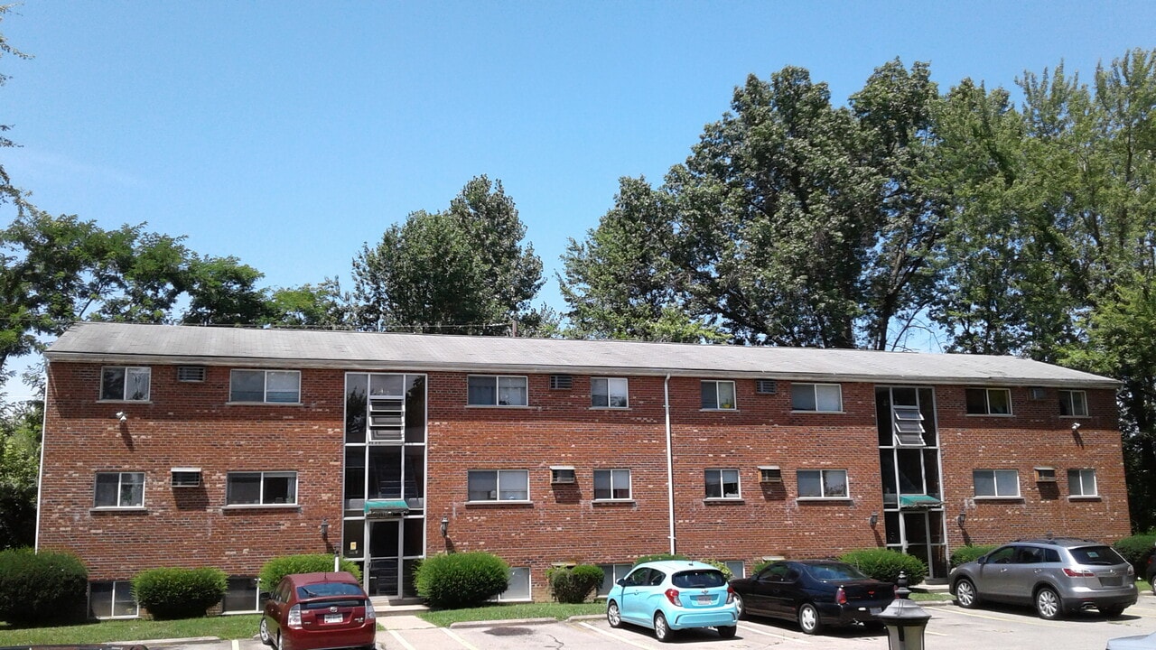 Emerald Gardens Apartments in Milford, OH - Foto de edificio