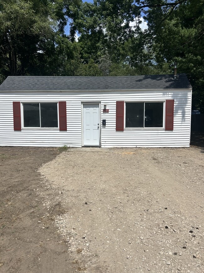 property at 408 W Wheaton Ave