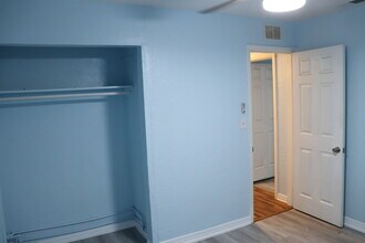 1710 NW 55th St in Gainesville, FL - Building Photo - Building Photo