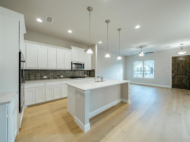 7613 Regal Ln in North Richland Hills, TX - Building Photo - Building Photo