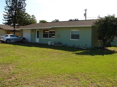 Omega Apartments in Bradenton, FL - Building Photo