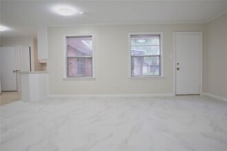 5007 Hazelton St in Houston, TX - Building Photo - Building Photo