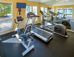 Southcrest Lake in Southaven, MS - Foto de edificio - Building Photo