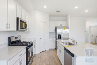 1832 Buntline Hitch Dr in Leander, TX - Building Photo - Building Photo