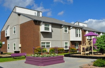 Carmel Terrace in Oklahoma City, OK - Building Photo - Building Photo