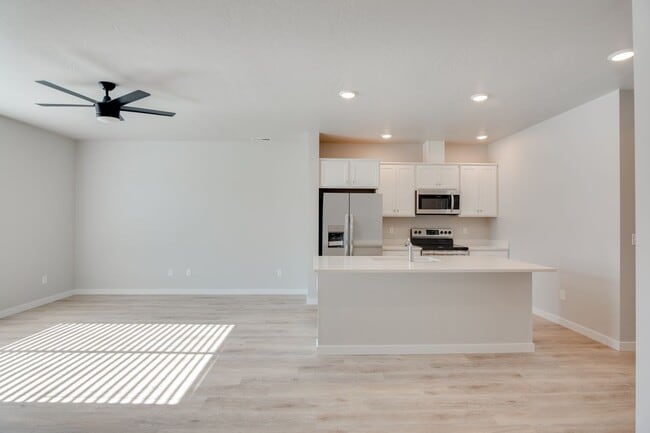 314 S Echo Cyn Ave in Meridian, ID - Building Photo - Building Photo