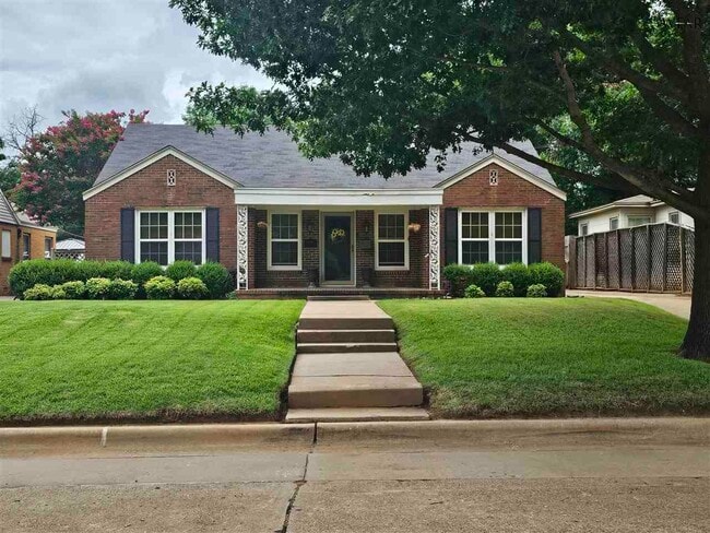 property at 1649 Ardath Ave