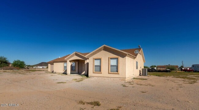 37718 W Wedgewood Ave in Tonopah, AZ - Building Photo - Building Photo