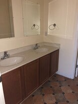 1306 Bob Braswell Ct in Goldsboro, NC - Building Photo