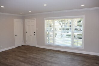876 W Iowa Ave in Sunnyvale, CA - Building Photo - Building Photo