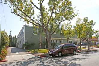 Joseph Manor Apartments in Campbell, CA - Foto de edificio - Building Photo