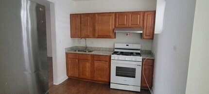 930 W Belmont Ave in Chicago, IL - Building Photo - Building Photo