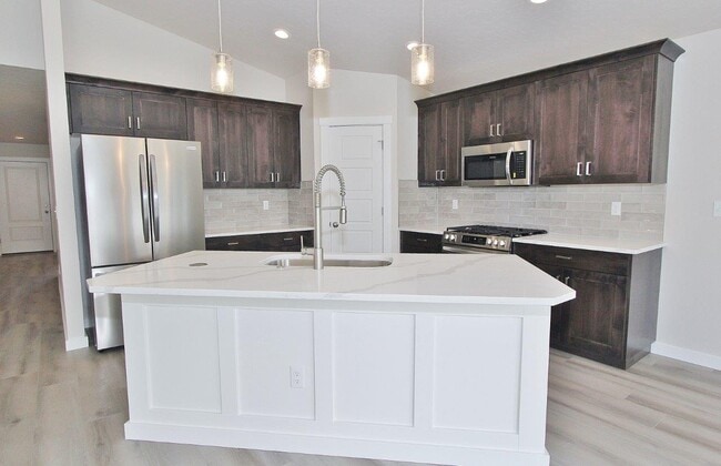 property at 1669 Kayak Rd