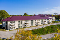 Pioneer Apartments in Gibsonia, PA - Foto de edificio - Building Photo