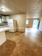 3010-3012 Hyacinth St in Eugene, OR - Building Photo - Building Photo