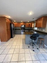 2825 Duell Ave in Medford, OR - Building Photo - Building Photo