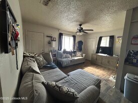 2317 15th St in Lubbock, TX - Building Photo